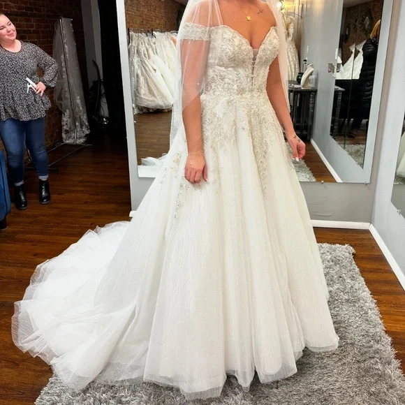 BRAND NEW Allure Bridal Wedding Ball Gown Size 8 - Picture 5 of 13